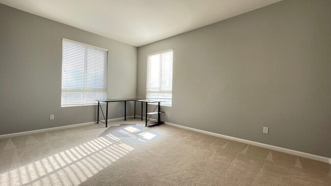 Building Photo - 3BD/3BA - Exclusive Townhome Living on Communication Hill: Modern Comfort Meets Scenic Views