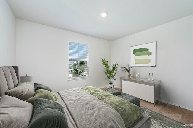 Building Photo - 5502 Rosillo Hill