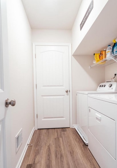 Building Photo - 55 Pinyon Ct