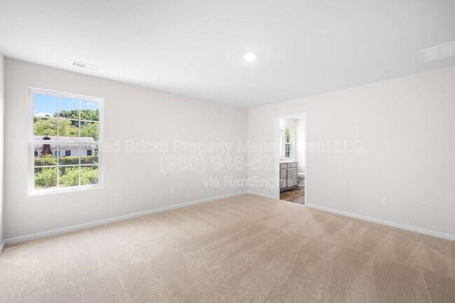 Building Photo - 10132 Chatham Run Ln