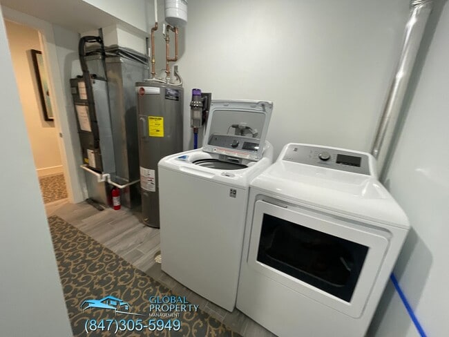 Building Photo - 880 Wading Bird Rd