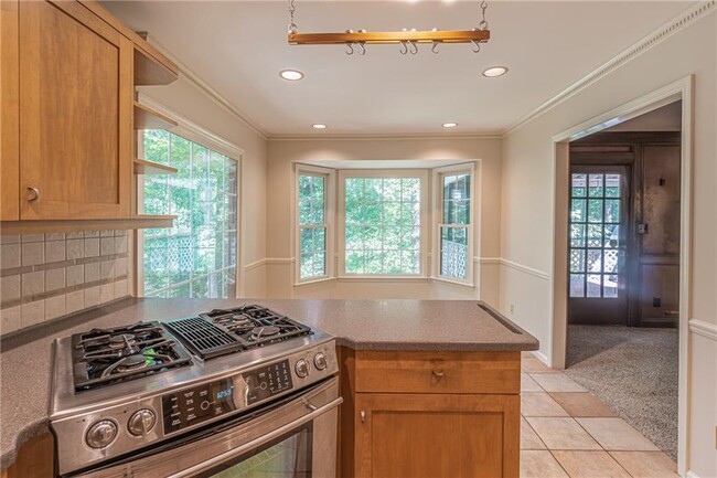 Building Photo - 1610 Branch Valley Dr