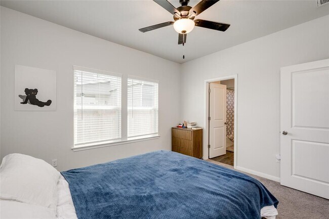 Building Photo - 10712 Timber Brook Pass