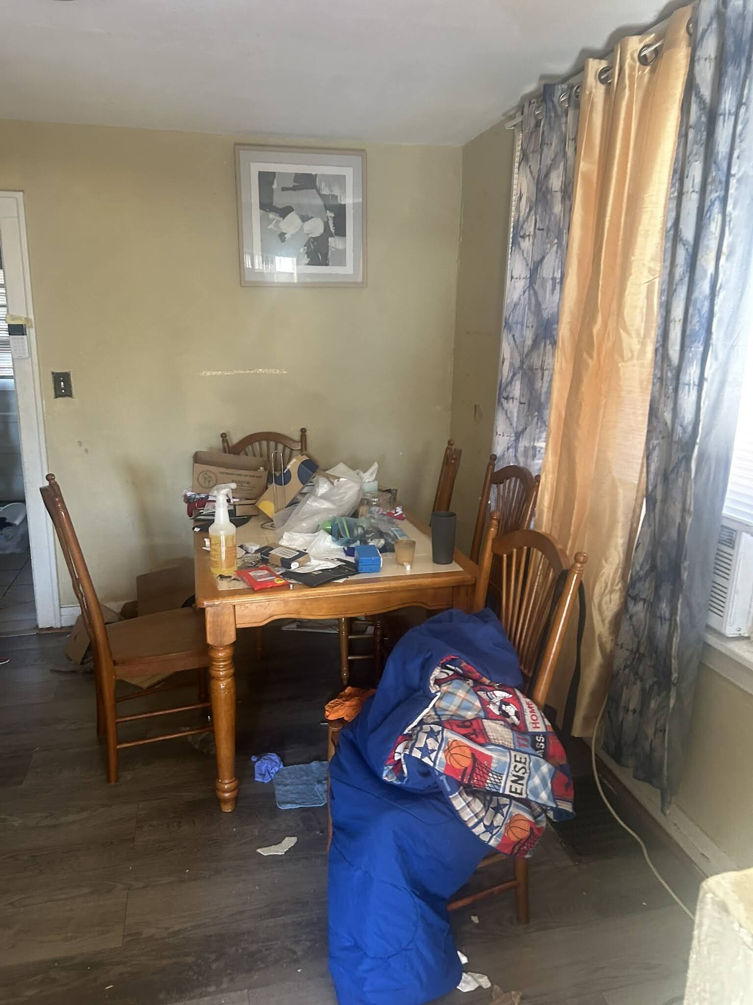 Building Photo - 4025 Beachwood Ave