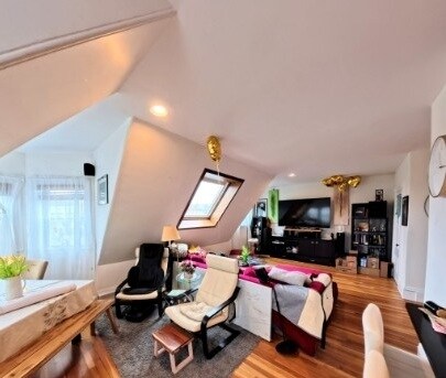 Building Photo - 181 Davis Ave