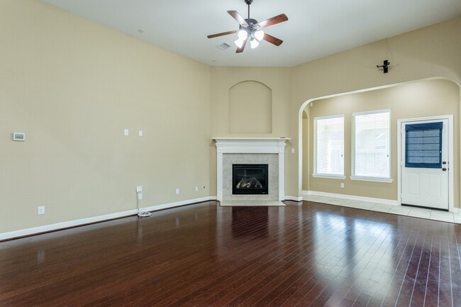 Building Photo - 7810 Deep Green Dr