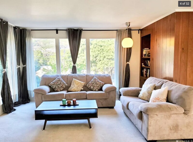 Building Photo - 6901 Sunkist Dr