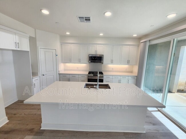 Building Photo - 43355 Passagio Lago Way