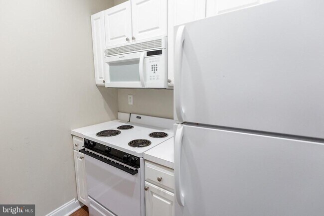 Building Photo - 1600 Walnut St