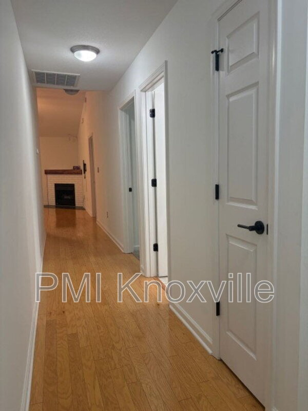 Building Photo - 10311 Boston Ln