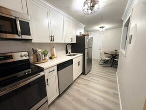 Building Photo - 196 Swanson Rd