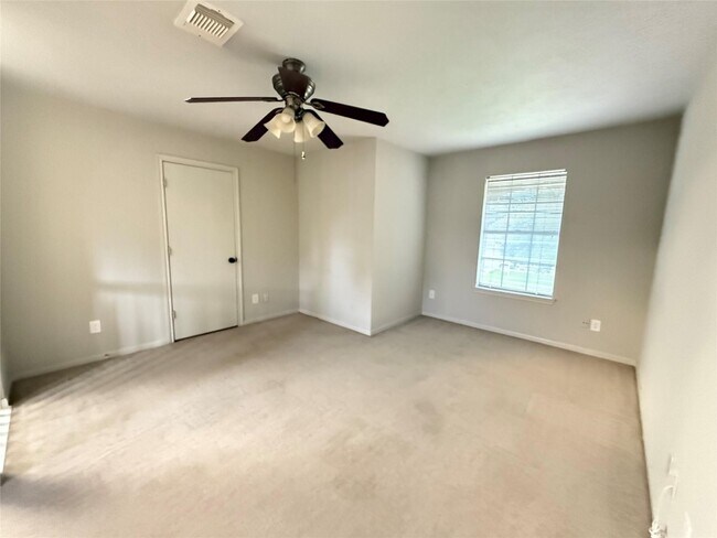 Building Photo - 14334 Fair Knoll Way