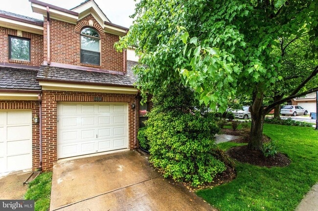 Building Photo - 1459 Hampton Hill Cir
