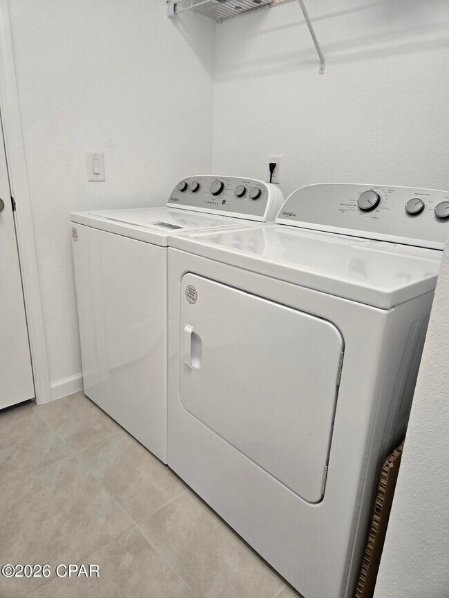 Building Photo - 8970 Coral Reef Wy