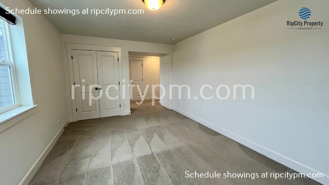 Building Photo - 3928 SE 77th Ave