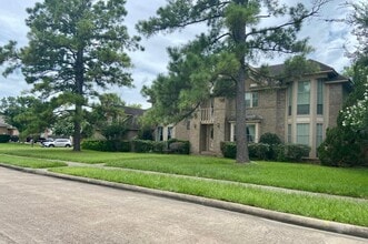 Building Photo - 14702 Rancho Vista Dr