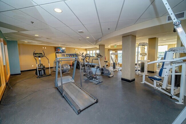 Building Photo - 3404 American Dr