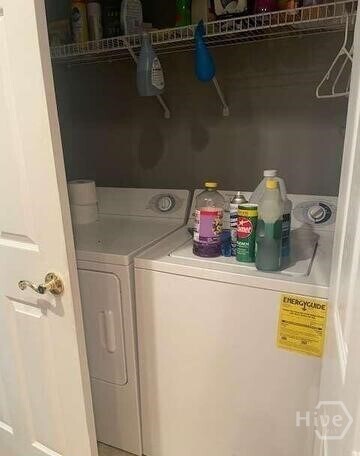 Building Photo - 101 Wood Lake Dr