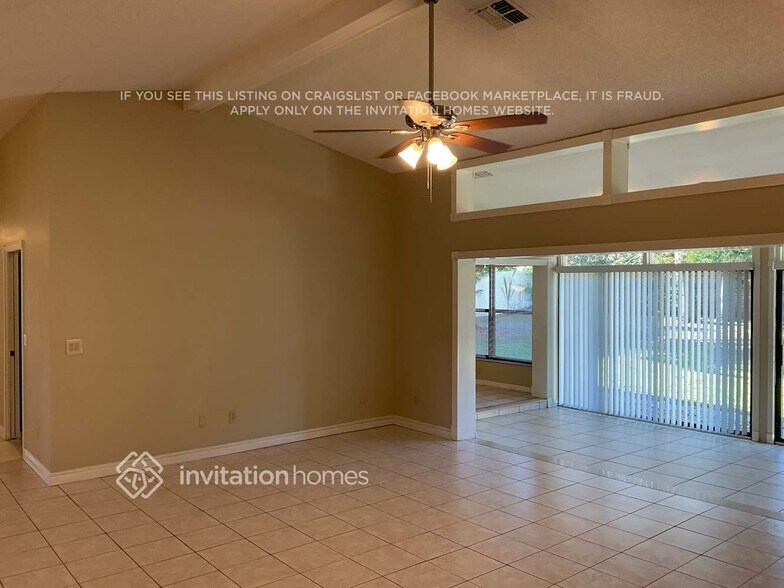 Building Photo - 2814 Luce Dr N