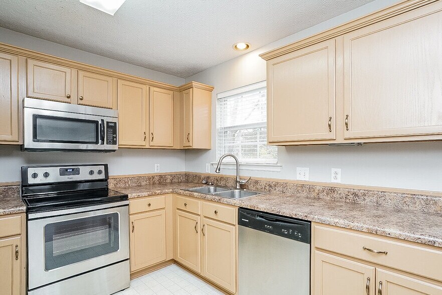 Building Photo - 103 Rockton Ct