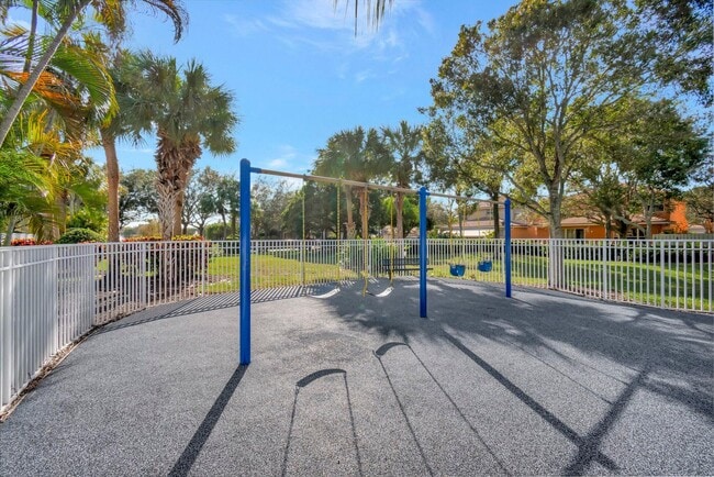 Building Photo - 5057 Sancerre Cir