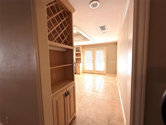 Building Photo - 6503 Robbie Creek Cove