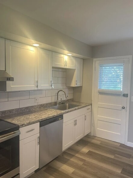 Building Photo - 4564 Everett St