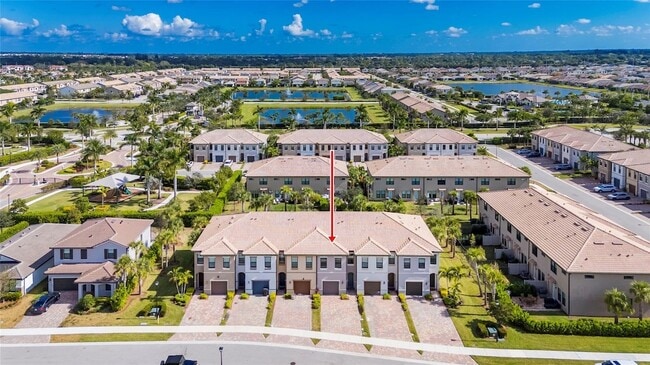 Building Photo - 4828 Chantilly Rd