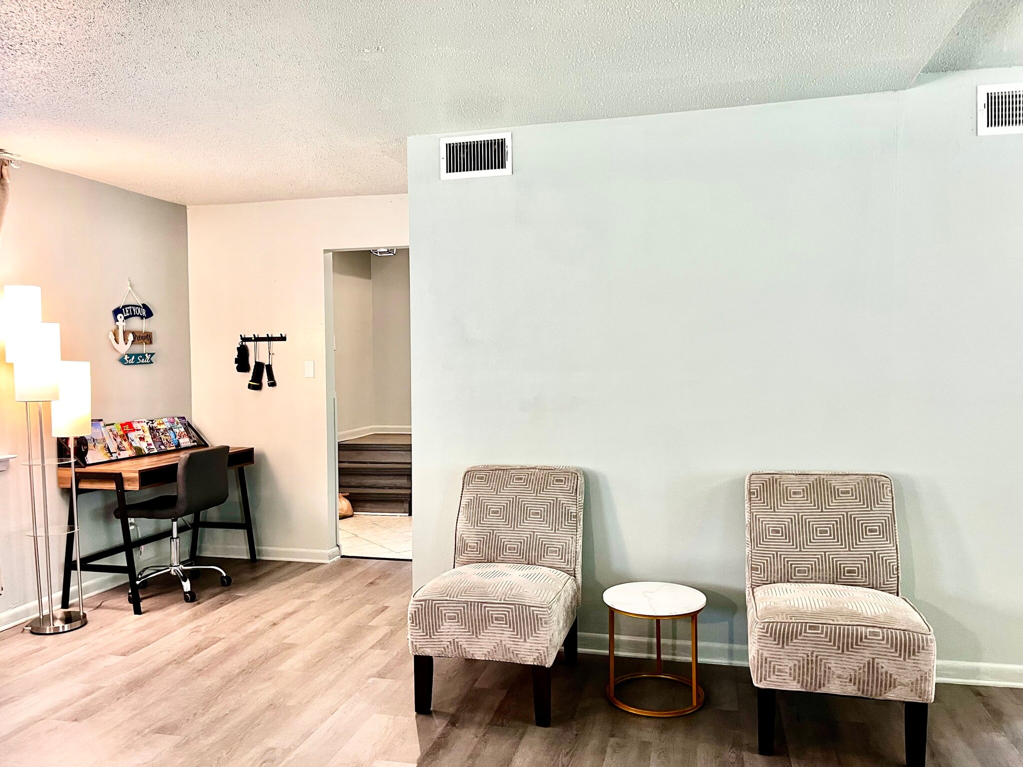 Building Photo - 2775 Bayview Way