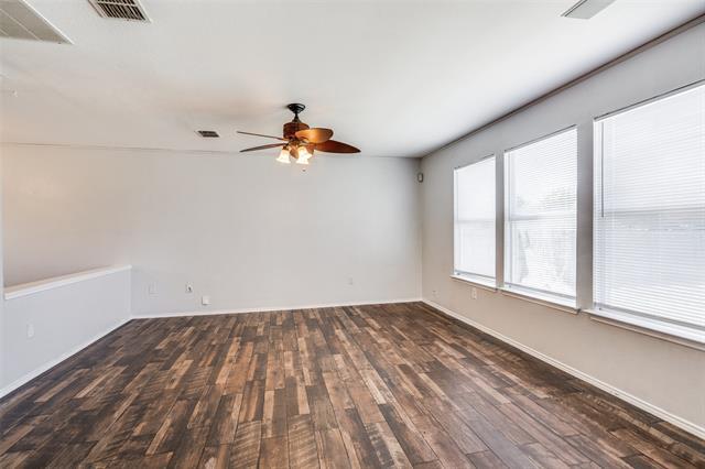 Building Photo - 2933 High Pointe Blvd