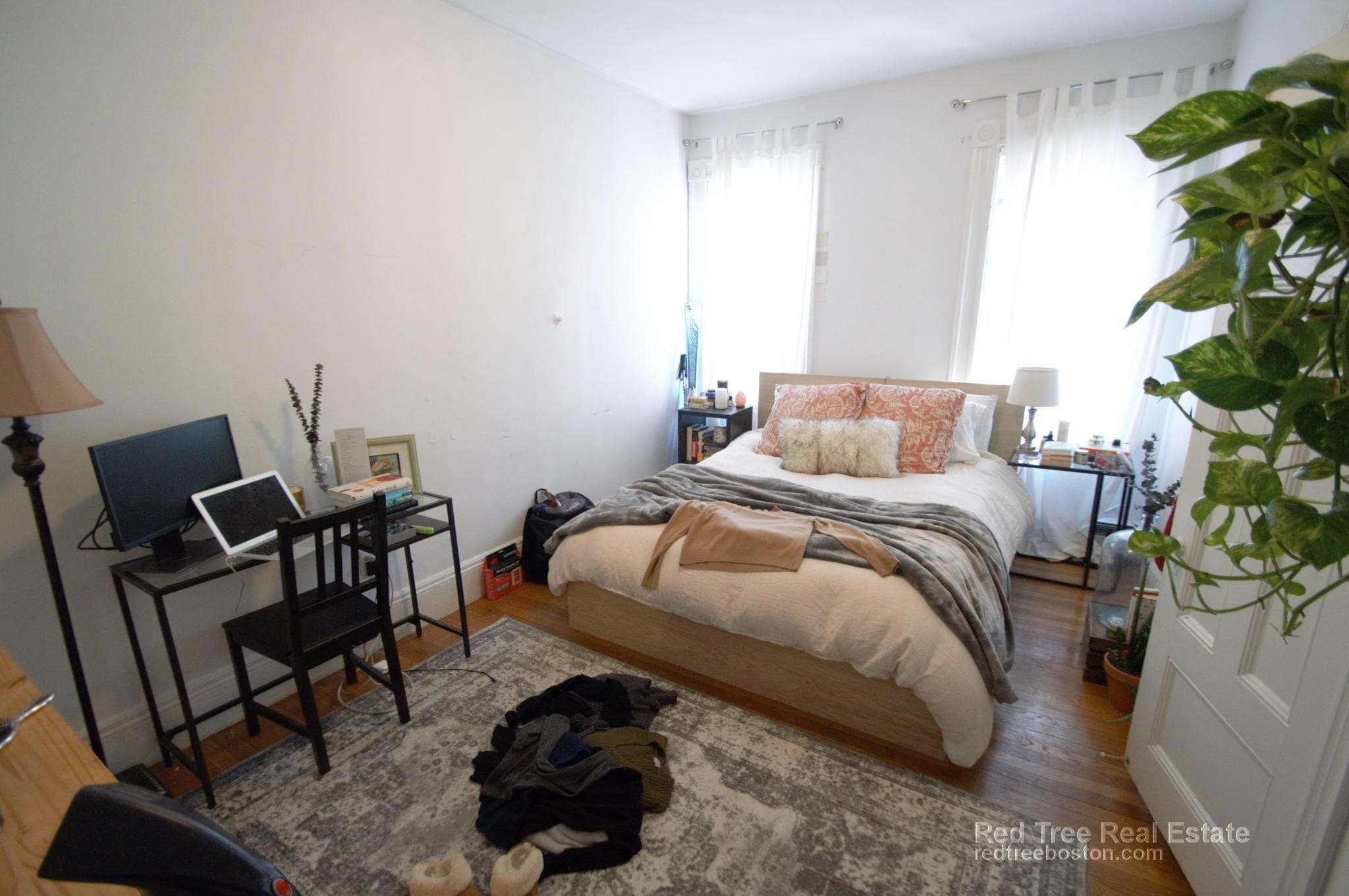 Building Photo - 48 Green St