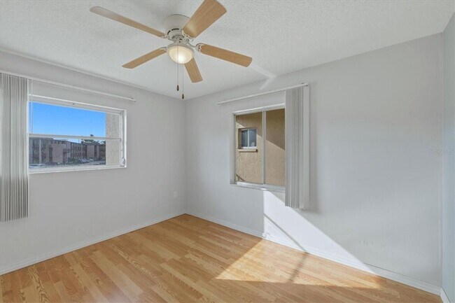 Building Photo - 4143 Heron Way