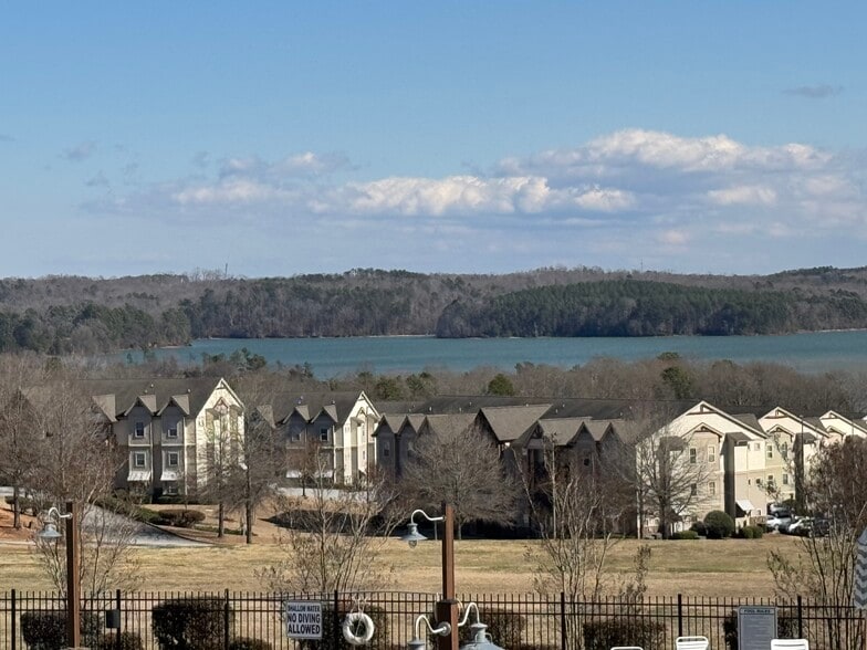 Building Photo - 1613 Muscovy Way