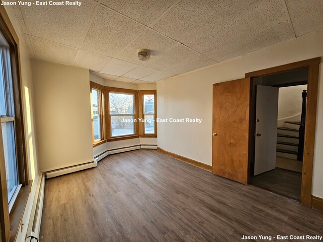 Building Photo - 23 Benedict St