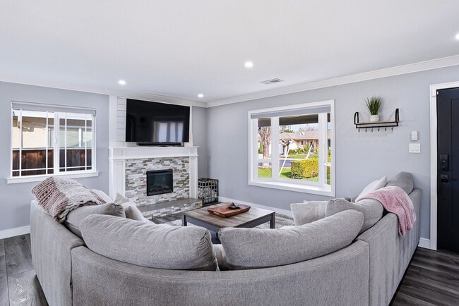 Building Photo - 3BR Livermore Home for Rent | Updated Kitchen | Near Downtown | $4,000/mo