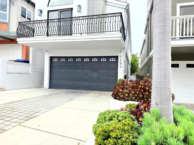 Building Photo - Fantastic 2-Story Home 3 bed 2.5 bath with backyard in Prime Golden Hills-Redondo Beach