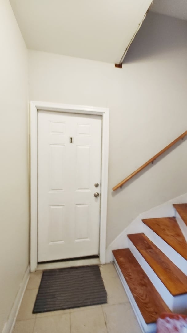 Building Photo - 4201 S Albany Ave