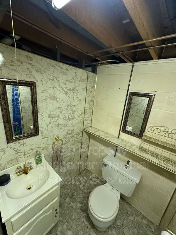 Building Photo - 6188 Cabrini Ln