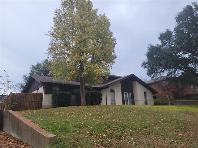 Building Photo - 206 Rockbrook Dr