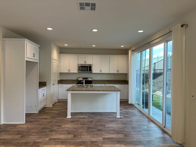 Building Photo - HSA1