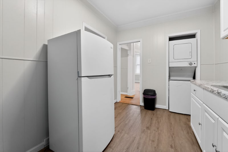 Building Photo - 3127 Lawnview Ave