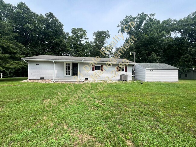 Building Photo - 23 Pine Ridge Rd
