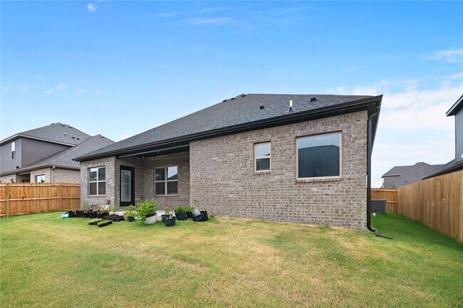 Building Photo - 7105 SW High Meadow Blvd