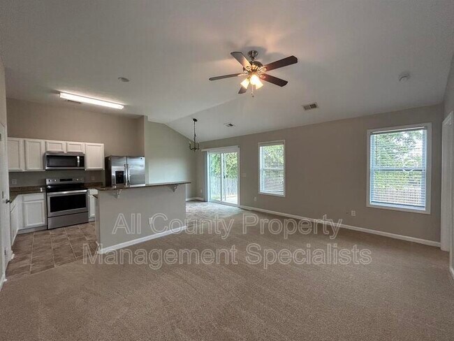 Building Photo - 237 Windy Hollow Dr