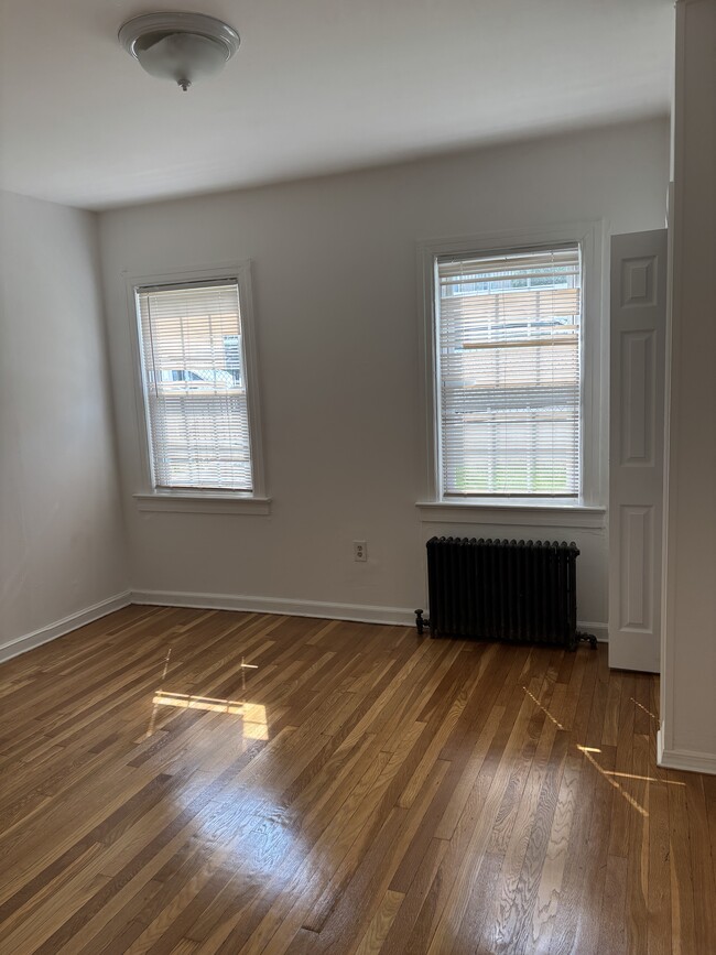 Building Photo - 240 Sommerville Pl