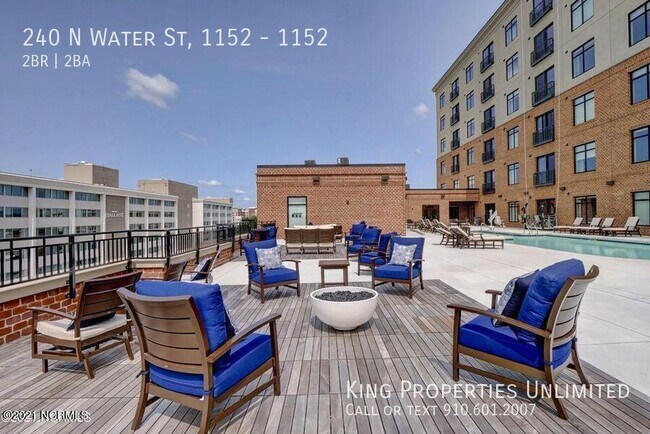 Building Photo - 240 N Water St