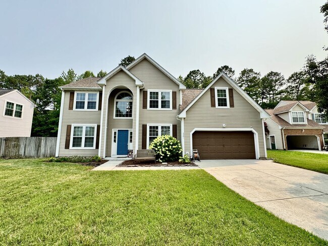 Building Photo - First-Time Rental! Available 08-07-26 - Fenced Yard, Pet Friendly, Attached 2-Car Garage!