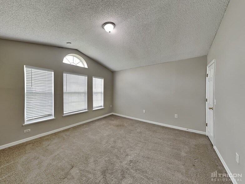 Building Photo - 4115 Woodley Creek Rd