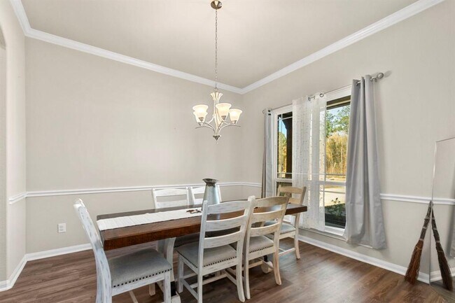 Building Photo - 1433 Rd 66113