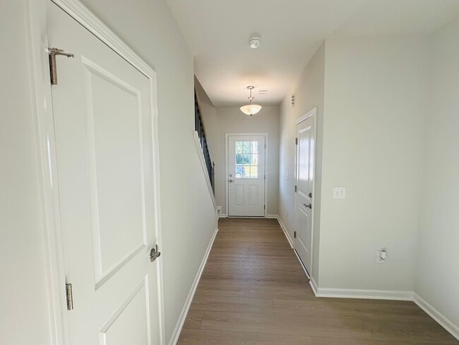 Building Photo - 520 Providence Spgs Ln